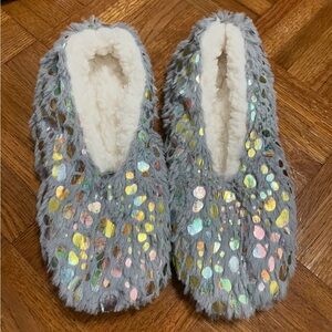 Cozy Gray Fuzzy Slippers with Iridescent Dots